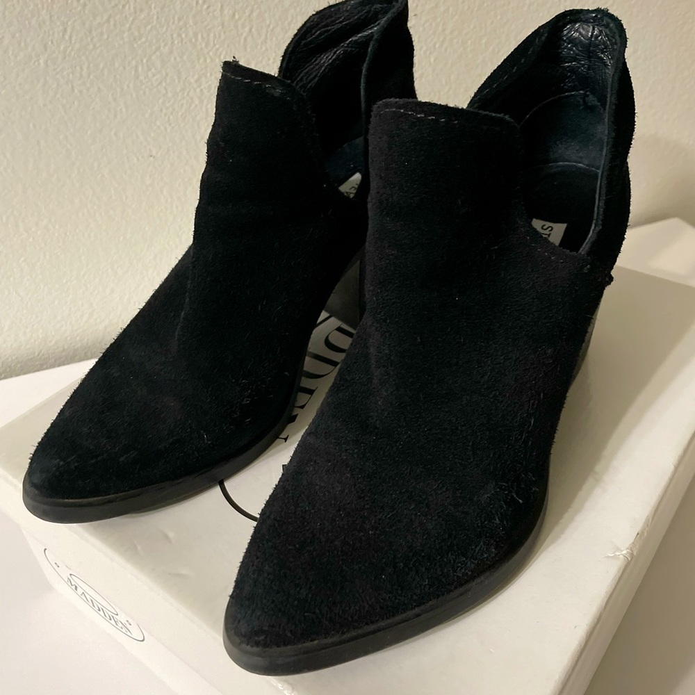 Steve Madden Prezzie Booties size 7.5